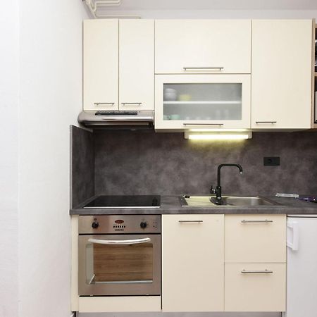 Apartments Amari สตารีกราด-ปาเคลนีซา ภายนอก รูปภาพ