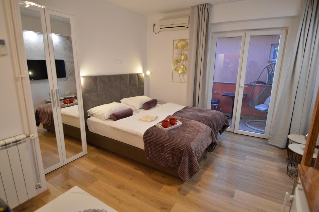 Apartments Amari สตารีกราด-ปาเคลนีซา ภายนอก รูปภาพ