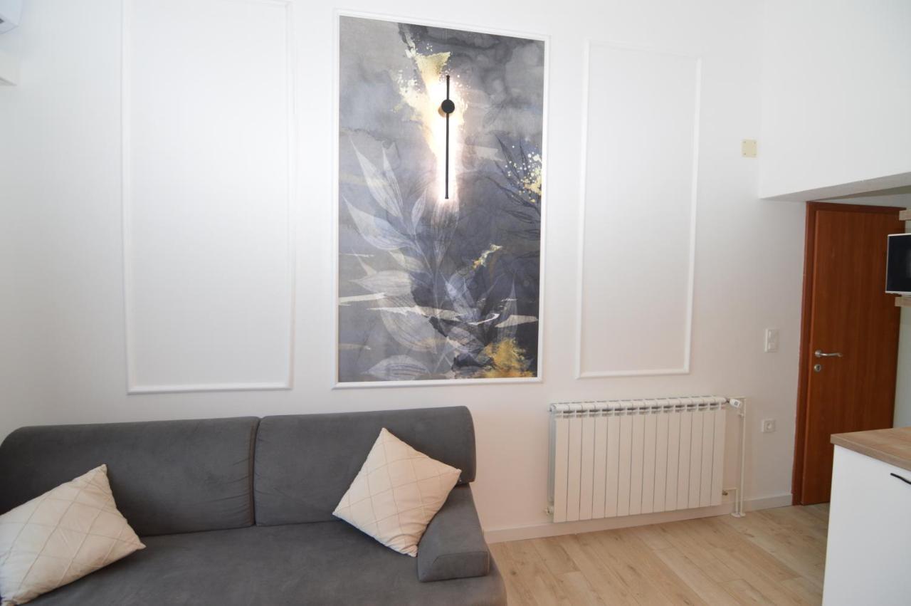 Apartments Amari สตารีกราด-ปาเคลนีซา ภายนอก รูปภาพ