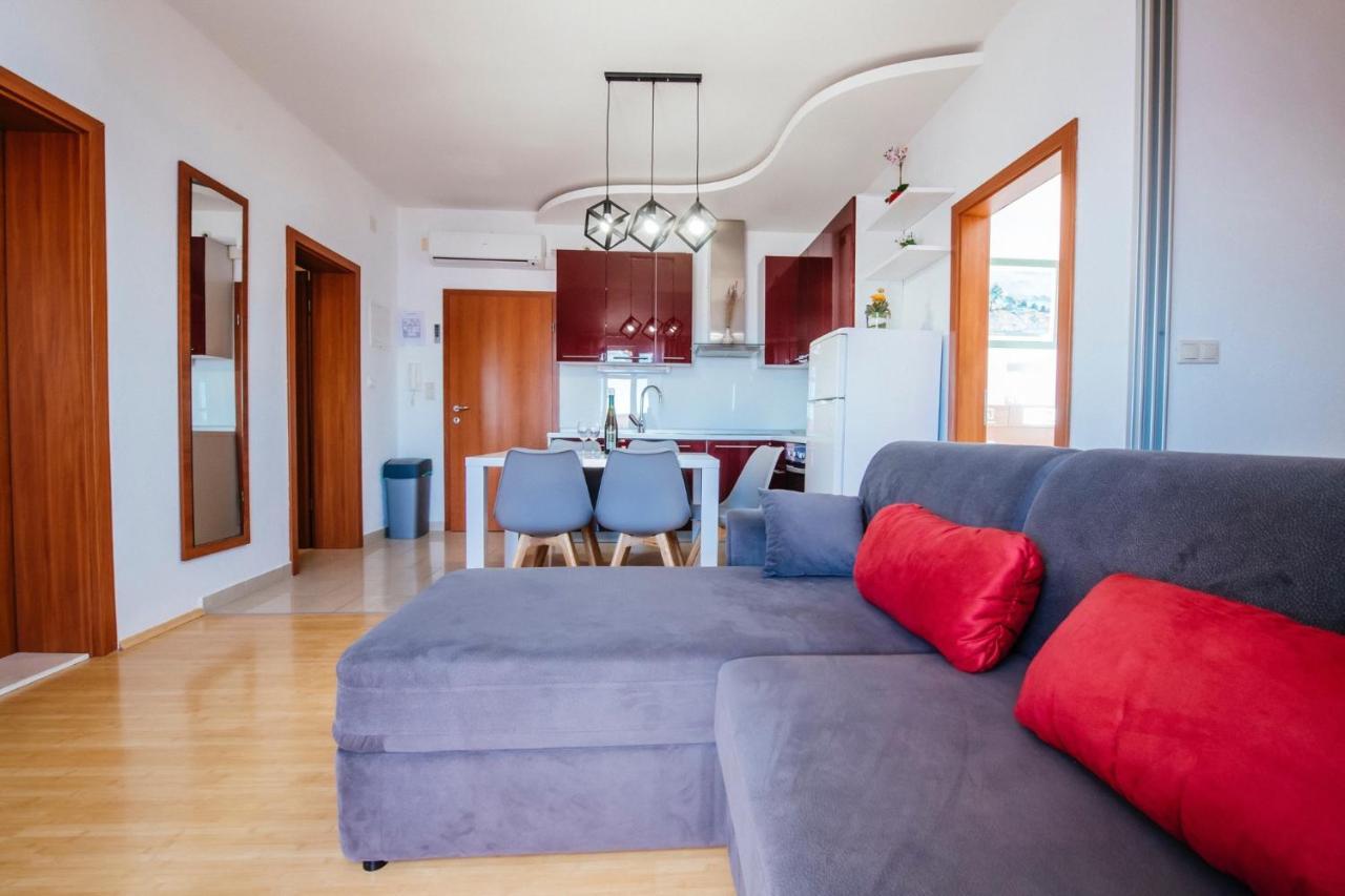 Apartments Amari สตารีกราด-ปาเคลนีซา ภายนอก รูปภาพ